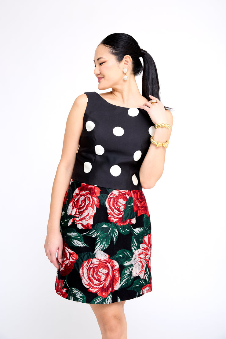 mae x val clara skirt in textured rose jacquard